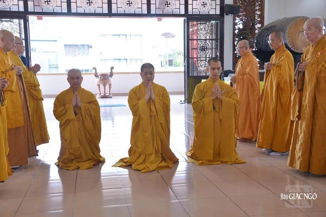 Đại diện môn đồ pháp quyến