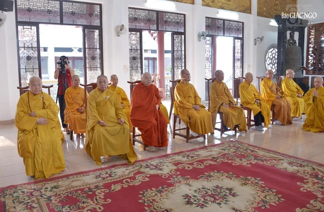 Chư tôn giáo phẩm Hội đồng Trị sự