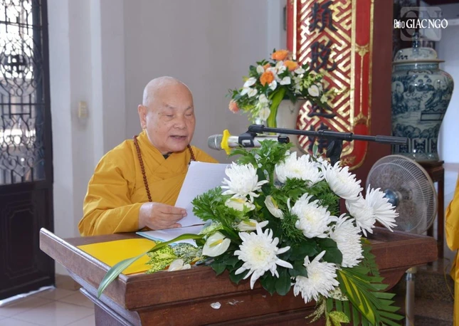 Hòa thượng Thích Thiện Nhơn dâng lời tưởng niệm của Trung ương GHPGVN