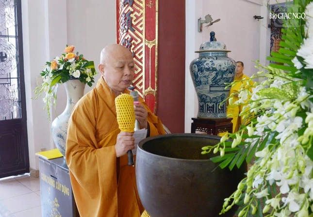 Hòa thượng Thích Lệ Trang duy na, cung tuyên pháp ngữ