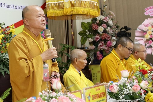 Hòa thượng Thích Đồng Nguyện ban đạo từ