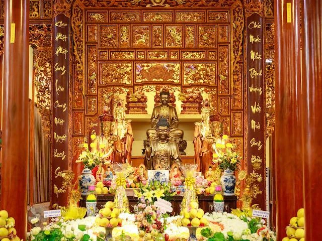 Chính điện chùa Phúc Linh