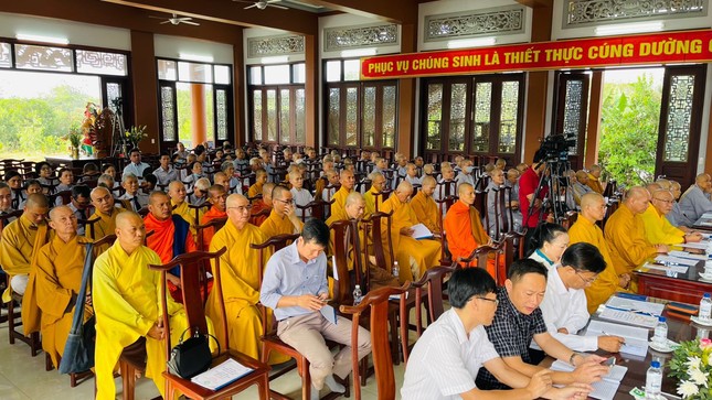 Đại biểu tham dự hội nghị Đại biểu tham dự hội nghị