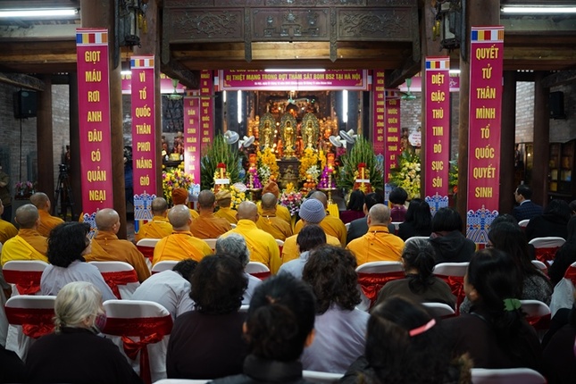 Lễ cầu siêu các anh hùng liệt sĩ Việt nam, quốc tế đã hy sinh để bảo vệ Tổ quốc và các nạn nhân bị thiệt mạng trong đợt thảm sát bom B52 tại Hà Nội Lễ cầu siêu các anh hùng liệt sĩ Việt nam, quốc tế đã hy sinh để bảo vệ Tổ quốc và các nạn nhân bị thiệt mạng trong đợt thảm sát bom B52 tại Hà Nội