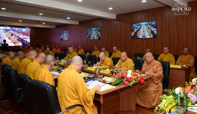 Hội nghị trao đổi thẳng thắn và hoàn thành, thống nhất những văn bản, những nội dung quan trọng