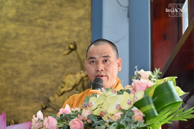 Thượng tọa Thích Thiện Thông phát biểu khai mạc