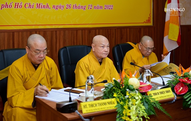 Chư Hòa thượng Chủ tọa hội nghị