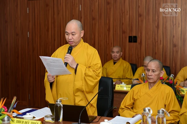 Thượng tọa Thích Đức Thiện công tác tổ chức Đại hội IX GHPGVN