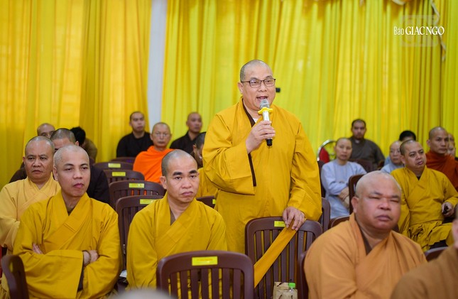 Thượng tọa Thích Thanh Vân - đơn vị Phật giáo tỉnh Hải Dương đóng góp ý kiến