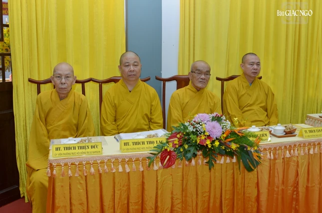 Chư tôn đức Kiểm soát hội nghị