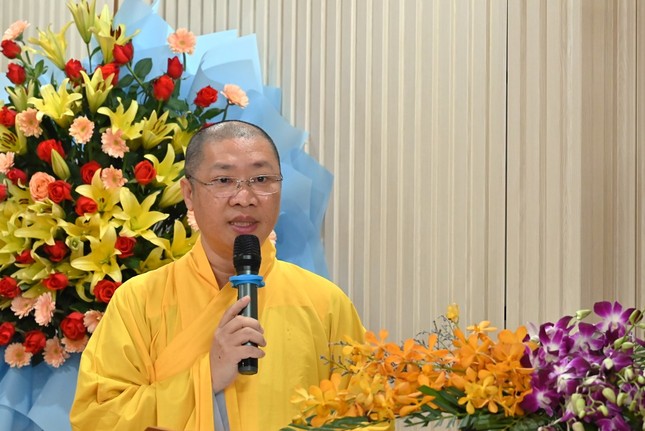 Thượng tọa Thích Thiện Thuận báo cáo Phật sự năm 2022