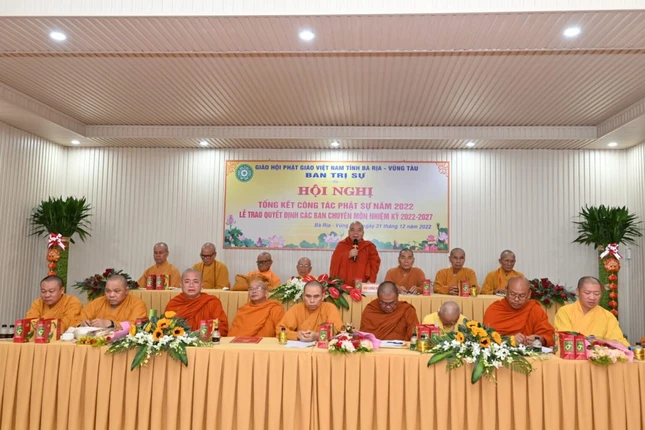 Hòa thượng Thích Thiện Tâm phát biểu tại hội nghị Hòa thượng Thích Thiện Tâm phát biểu tại hội nghị