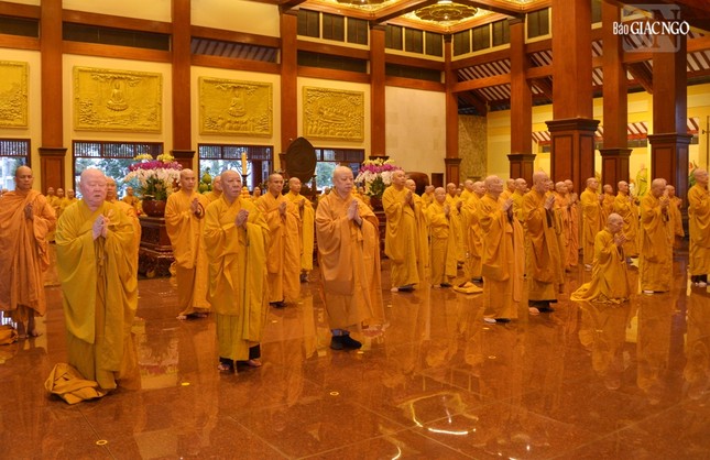 Nhằm trưởng dưỡng pháp thiện lành