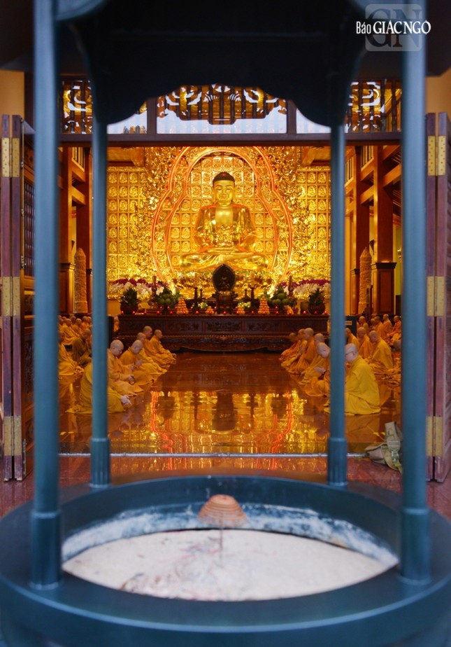 Giới pháp là suối nguồn trong sáng giữ giềng mối Tăng đoàn