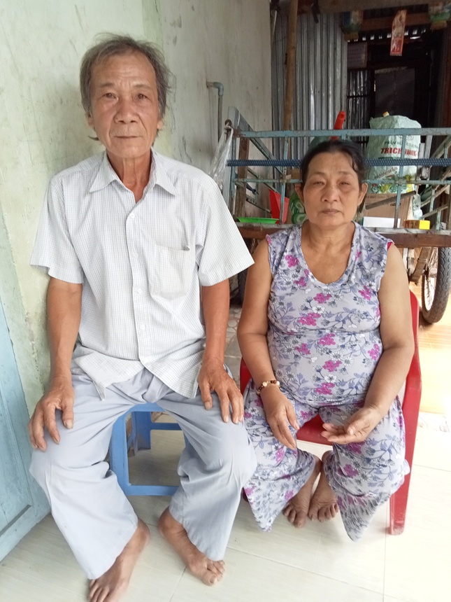 Hai vợ chồng ông Phỉ và bà Lâm Thị Nga