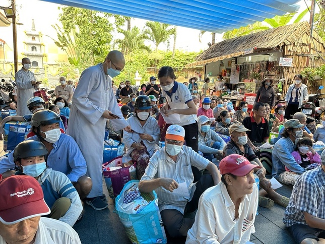 Trao "Xuân yêu thương" đến những hoàn cảnh khó khăn