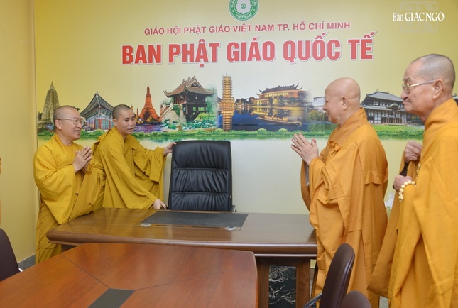 Thăm Ban Phật giáo Quốc tế