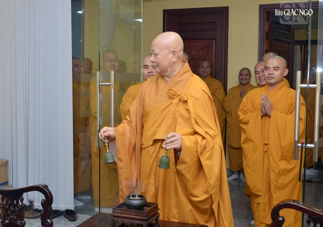 Thăm Ban Nghi lễ Thăm Ban Nghi lễ