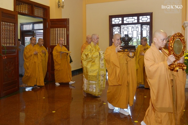 Đức Pháp chủ quang lâm Tổ đường Việt Nam Quốc Tự