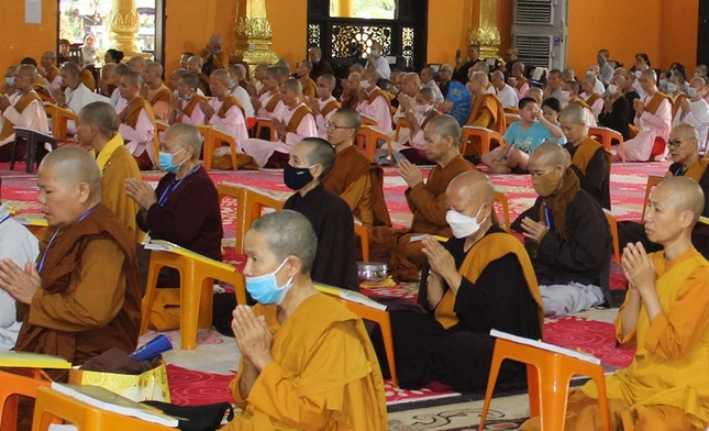 Trì tụng kinh tưởng niệm Hòa thượng Thích Giác Chánh