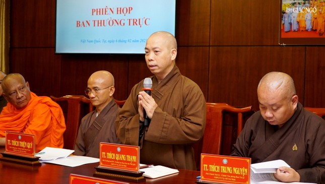 Thượng tọa Thích Quang Thạnh đóng góp ý kiến Thượng tọa Thích Quang Thạnh đóng góp ý kiến