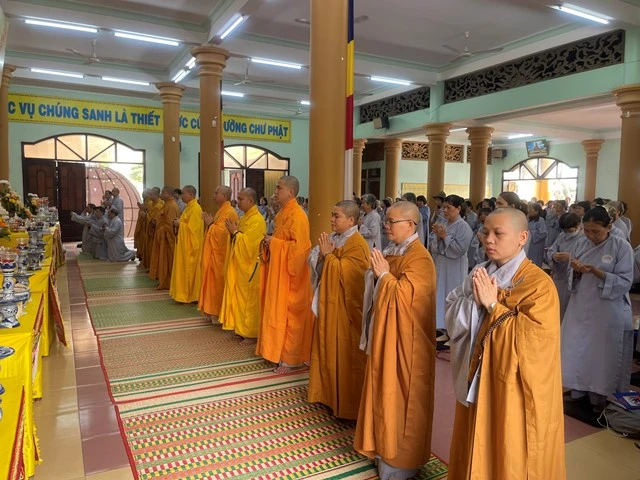 Lễ cầu an đầu năm Quý Mão do Phân ban Cư sĩ Phật tử tỉnh tổ chức