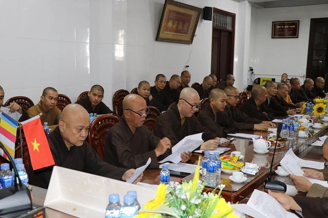 Buổi họp triển khai nhiều Phật sự trong thời gian tới Buổi họp triển khai nhiều Phật sự trong thời gian tới