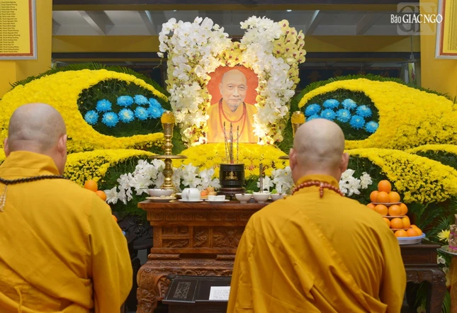 Thành kính đảnh lễ Giác linh Đại lão Hòa thượng