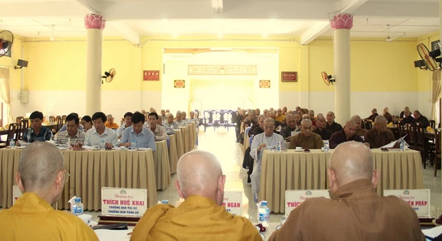 Quang cảnh buổi họp Quang cảnh buổi họp