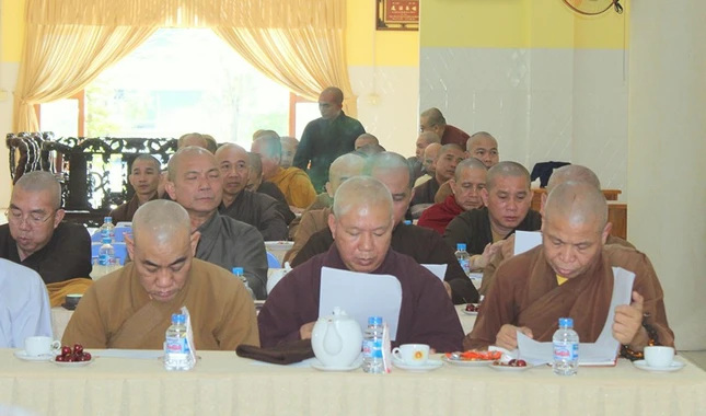 Chư tôn đức các ban chuyên môn, Ban Trị sự Phật giáo quận, huyện, thành phố tham dự Chư tôn đức các ban chuyên môn, Ban Trị sự Phật giáo quận, huyện, thành phố tham dự