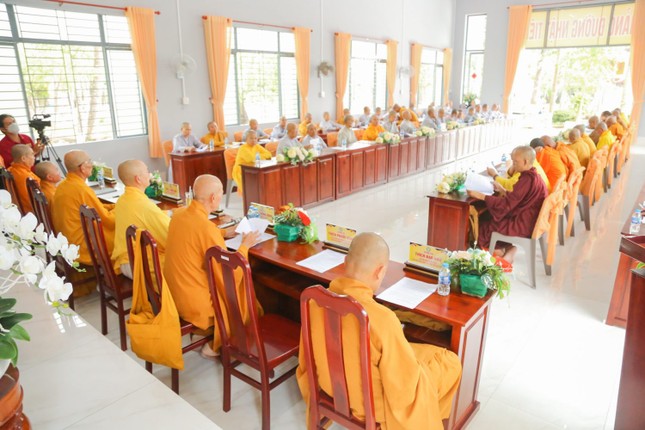 Quang cảnh buổi họp của Ban Trị sự Phật giáo tỉnh Hậu Giang