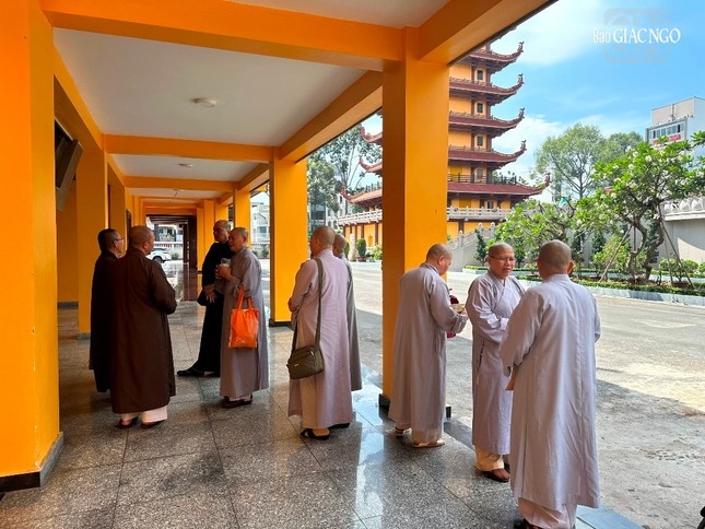 Khảo sát địa điểm tổ chức buffet chay tại Việt Nam Quốc Tự