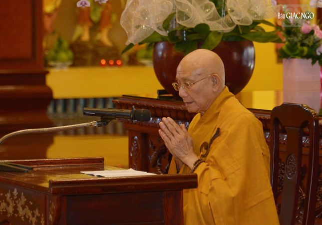 Hòa thượng Thích Minh Thông, Ủy viên Thường trực Hội đồng Chứng minh, Chứng minh Ban Trị sự GHPGVN TP.HCM trùng tuyên giới Tỳ-kheo, Bồ-tát