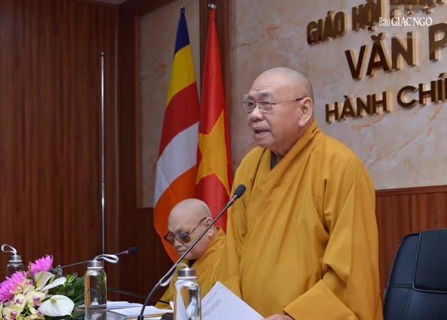 Hòa thượng Thích Thiện Pháp trình dự thảo quy chế của Ban Kiểm soát T.Ư