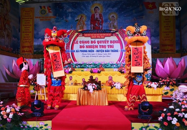 Chư tôn đức chứng minh, tham dự lễ bổ nhiệm trụ trì chùa Liên Hoa