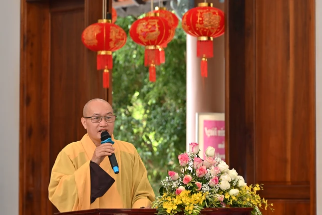 Thượng Thích Chiếu Hiền phát biểu khai mạc