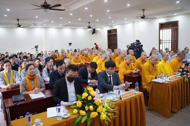 Đại diện lãnh đạo các cơ quan, Tăng Ni sinh, Phật tử Đại diện lãnh đạo các cơ quan, Tăng Ni sinh, Phật tử