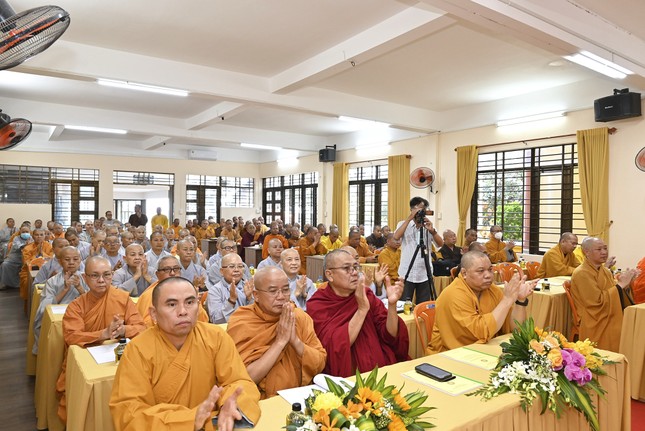 Chư tôn đức tham dự Chư tôn đức tham dự