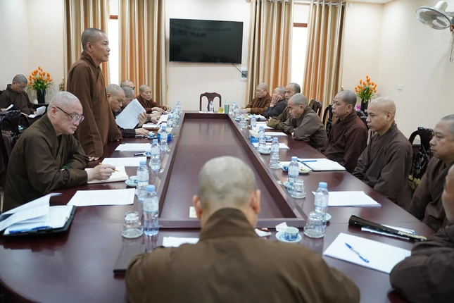 Chư tôn đức Ban Thường trực Ban Trị sự Phật giáo TP.Hà Nội họp thảo luận công tác Phật sự