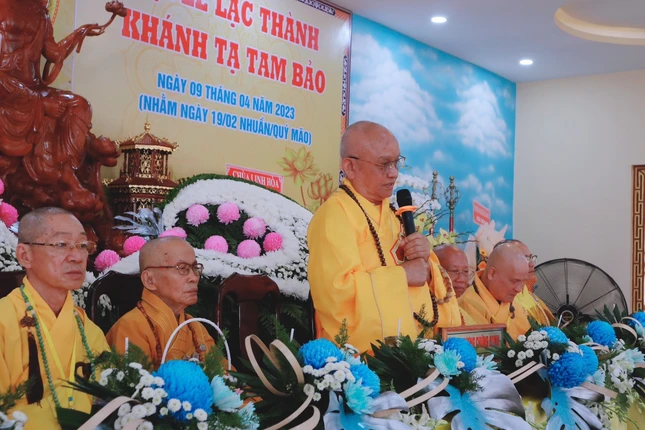 Hòa thượng Thích Thiện Đạo ban đạo từ