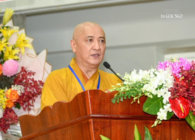Hòa thượng Thích Huệ Thông phát biểu khai mạc