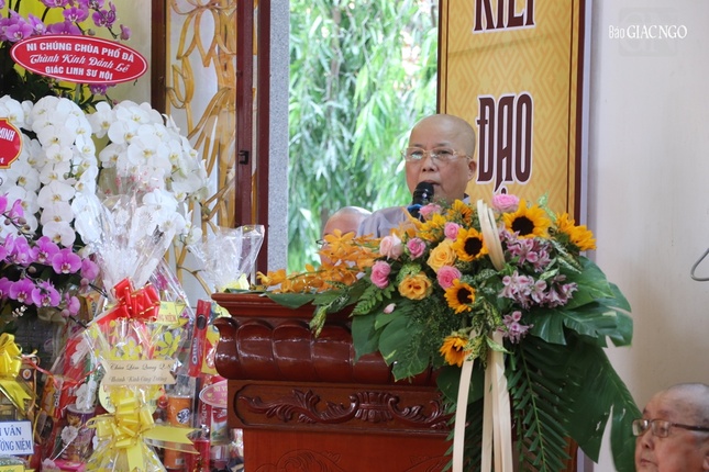 Ni trưởng Thích nữ Hạnh Nghiêm đã cung tuyên tiểu sử