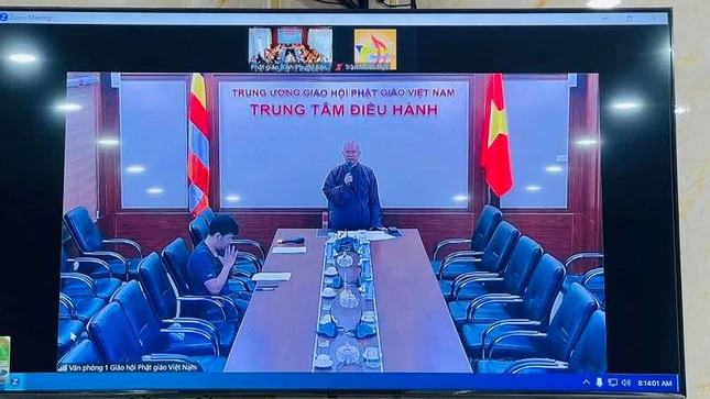 Thượng tọa Thích Đức Thiện trực tuyến kết nối từ Văn phòng I TƯGH