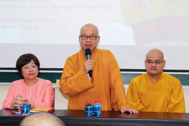 Thượng tọa Thích Phước Đạt, Phó Thường trực Ban Giáo dục T.Ư phát biểu Thượng tọa Thích Phước Đạt, Phó Thường trực Ban Giáo dục T.Ư phát biểu