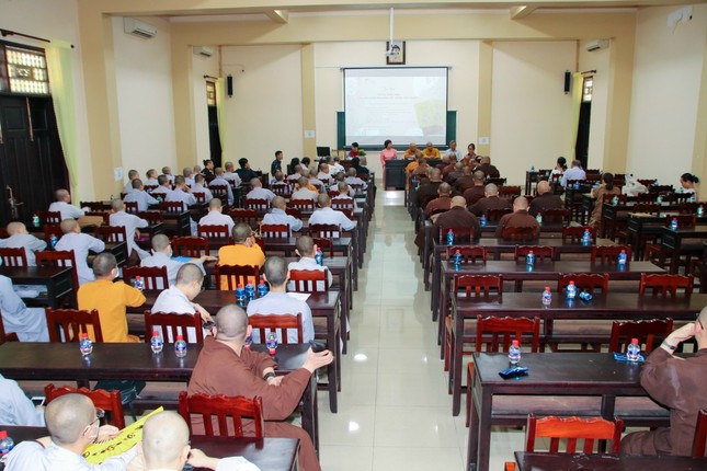 Quang cảnh buổi tọa đàm