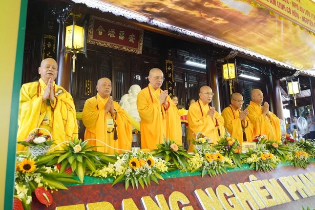 Chư tôn đức chứng minh, tham dự Chư tôn đức chứng minh, tham dự