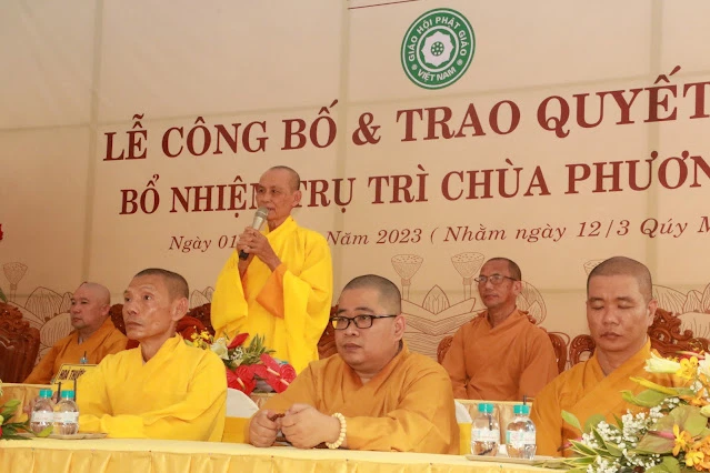 Hòa thượng Thích Phước Thông ban đạo từ Hòa thượng Thích Phước Thông ban đạo từ