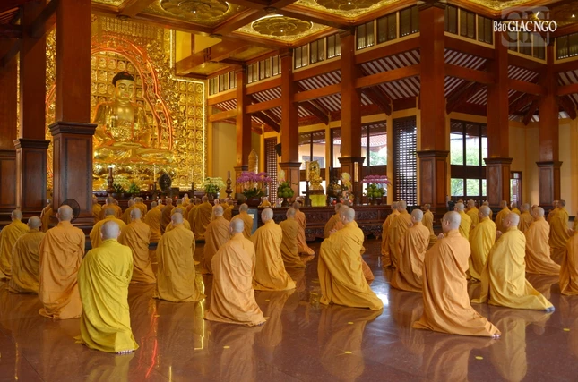 Đây là sinh hoạt đặc thù của Tăng đoàn