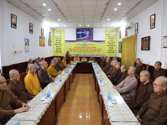 Buổi gặp thân mật