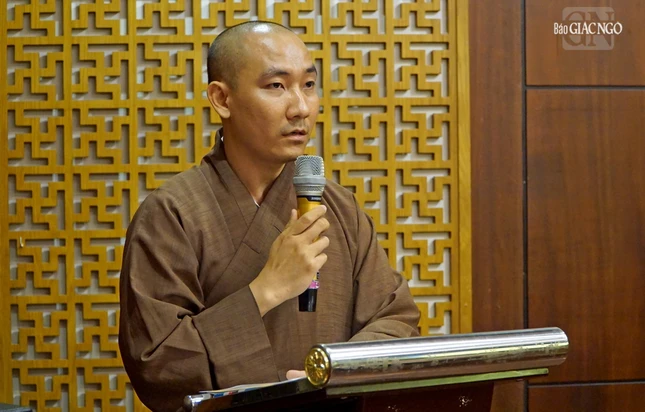 Đại đức Thích Thiện Nghĩa dẫn chương trình hội nghị Đại đức Thích Thiện Nghĩa dẫn chương trình hội nghị